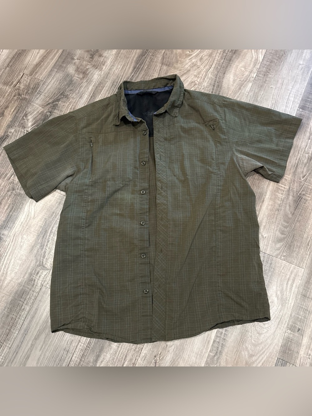 Arc'teryx Short-Sleeve Lightweight Button-Up in Olive Green